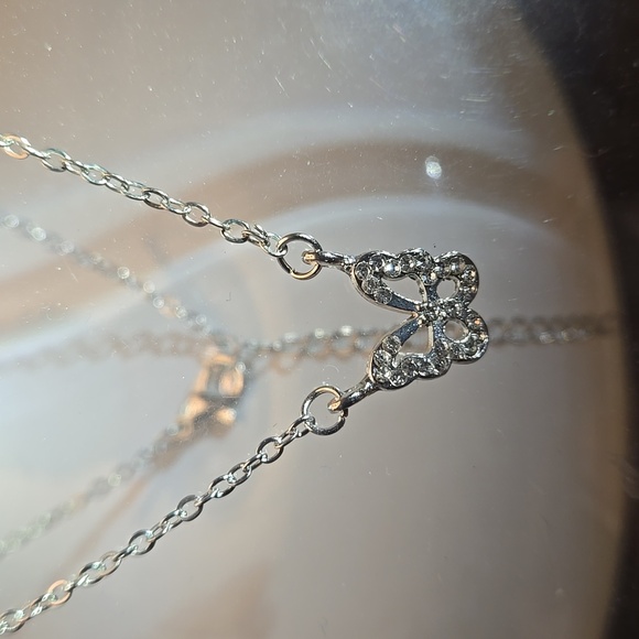 Rhinestone Alloy Butterfly Necklace Classic Style Silver plated - Picture 6 of 9